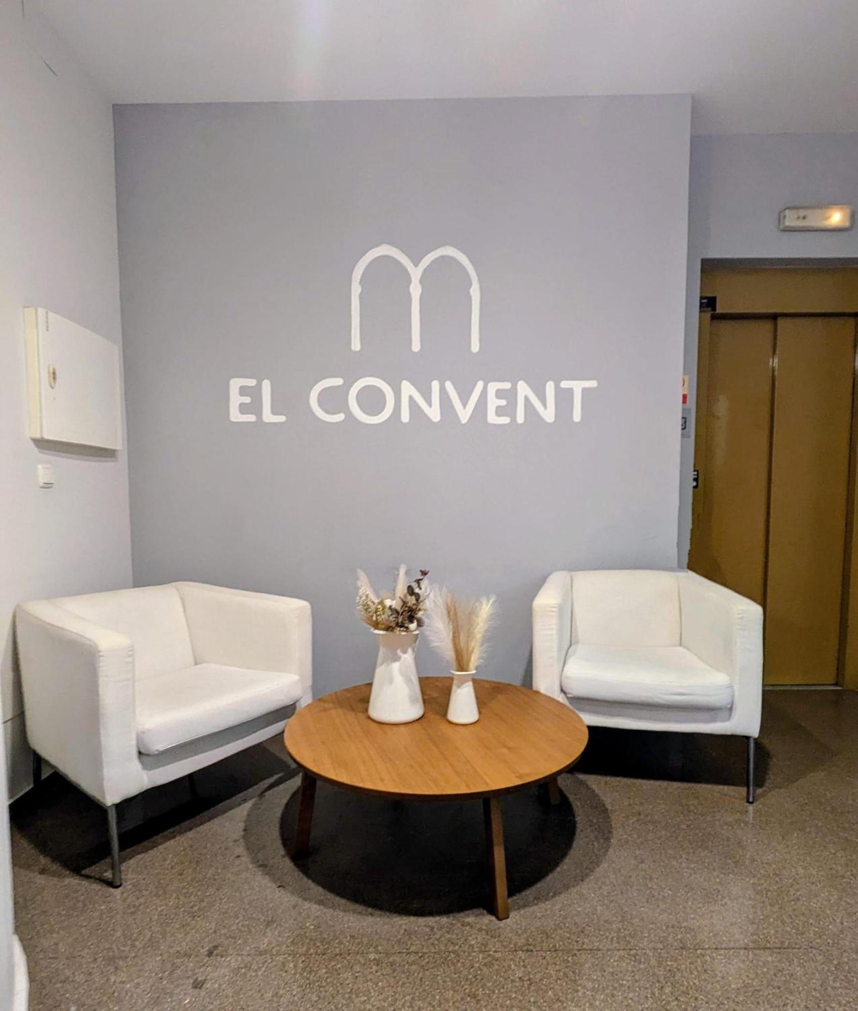 Hostal El Convent De Moncada Luaran gambar