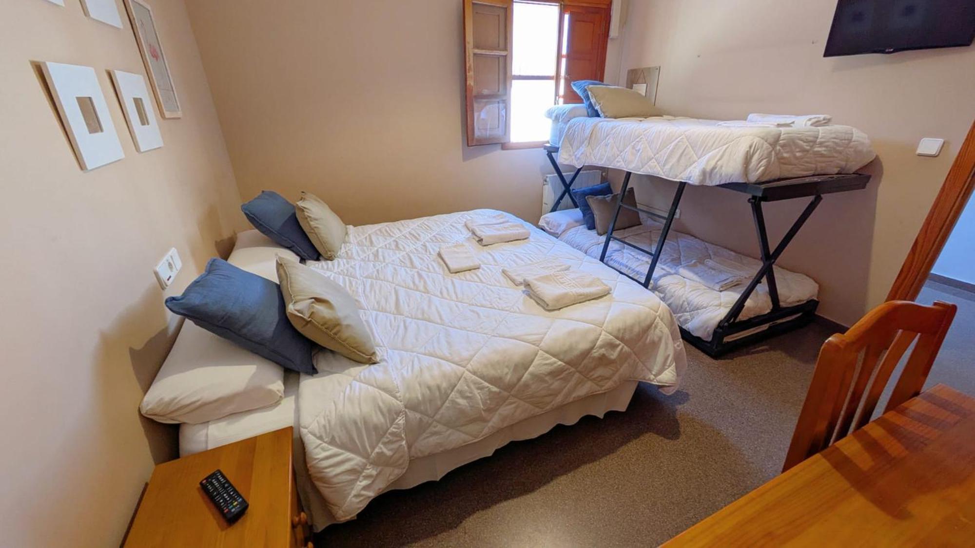 Hostal El Convent De Moncada Luaran gambar